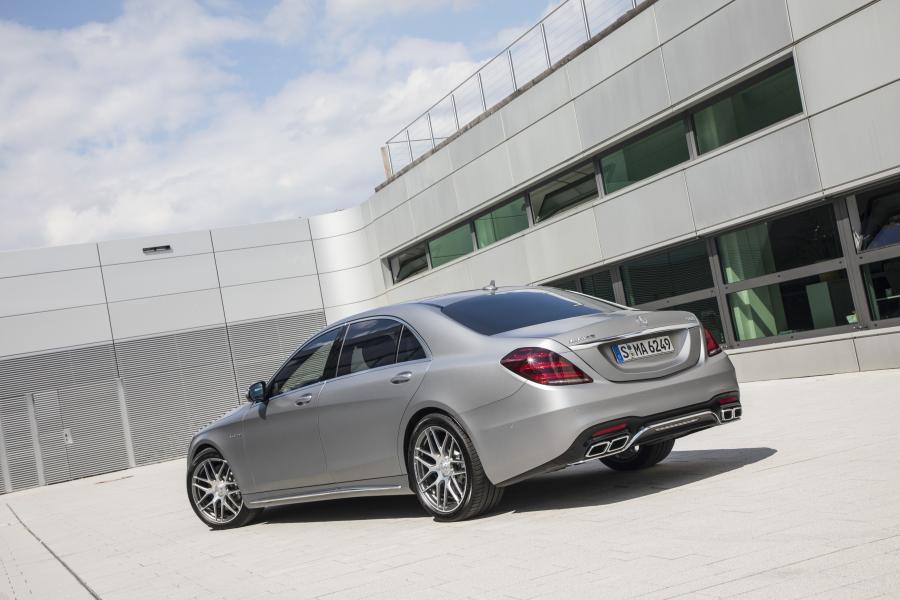  Mercedes-AMG S63 4Matic+ Lang 2017 года  (WW) (фото 9 из 105)